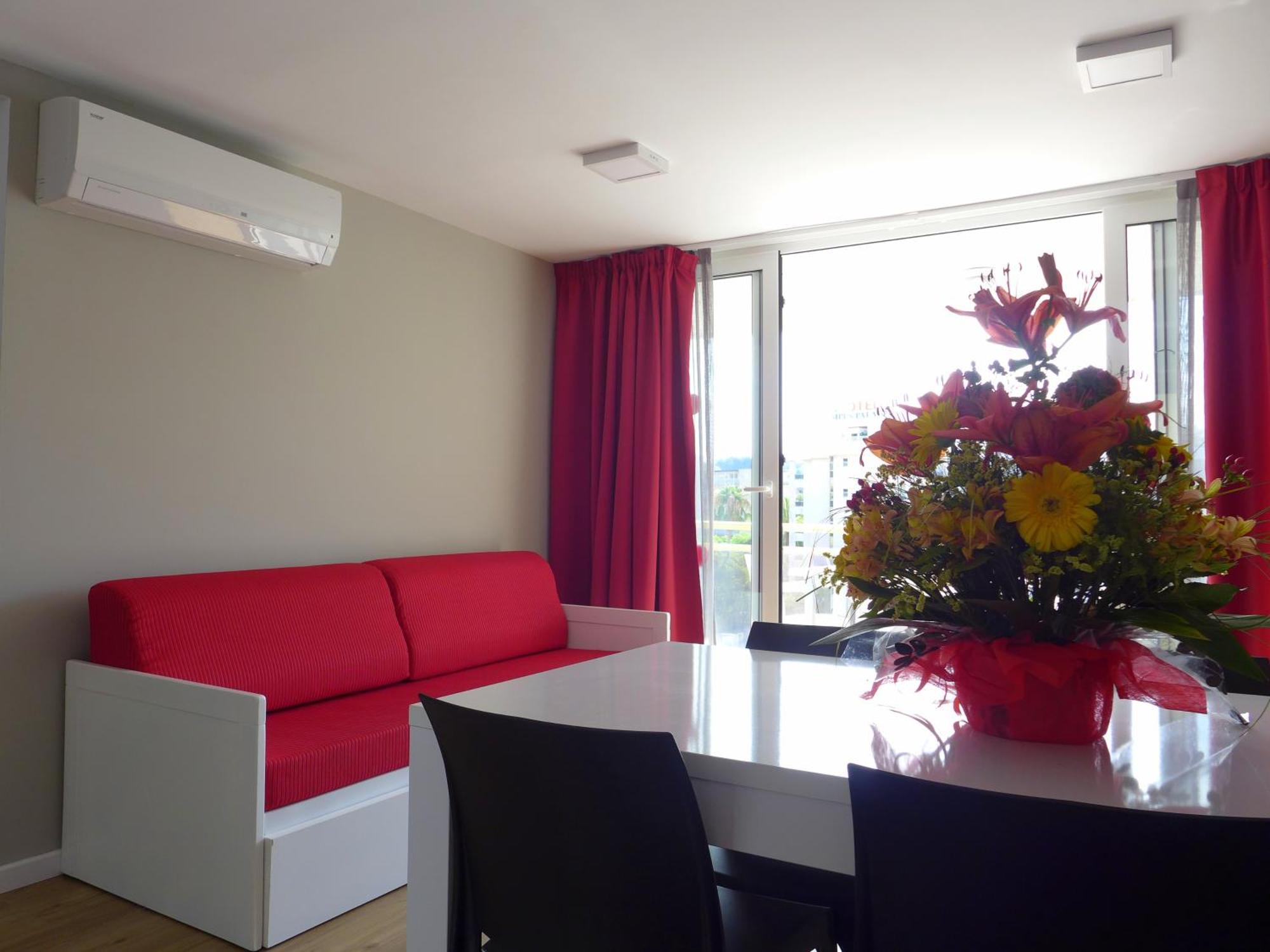 Rentalmar Navarra Family Suites 살루 객실 사진
