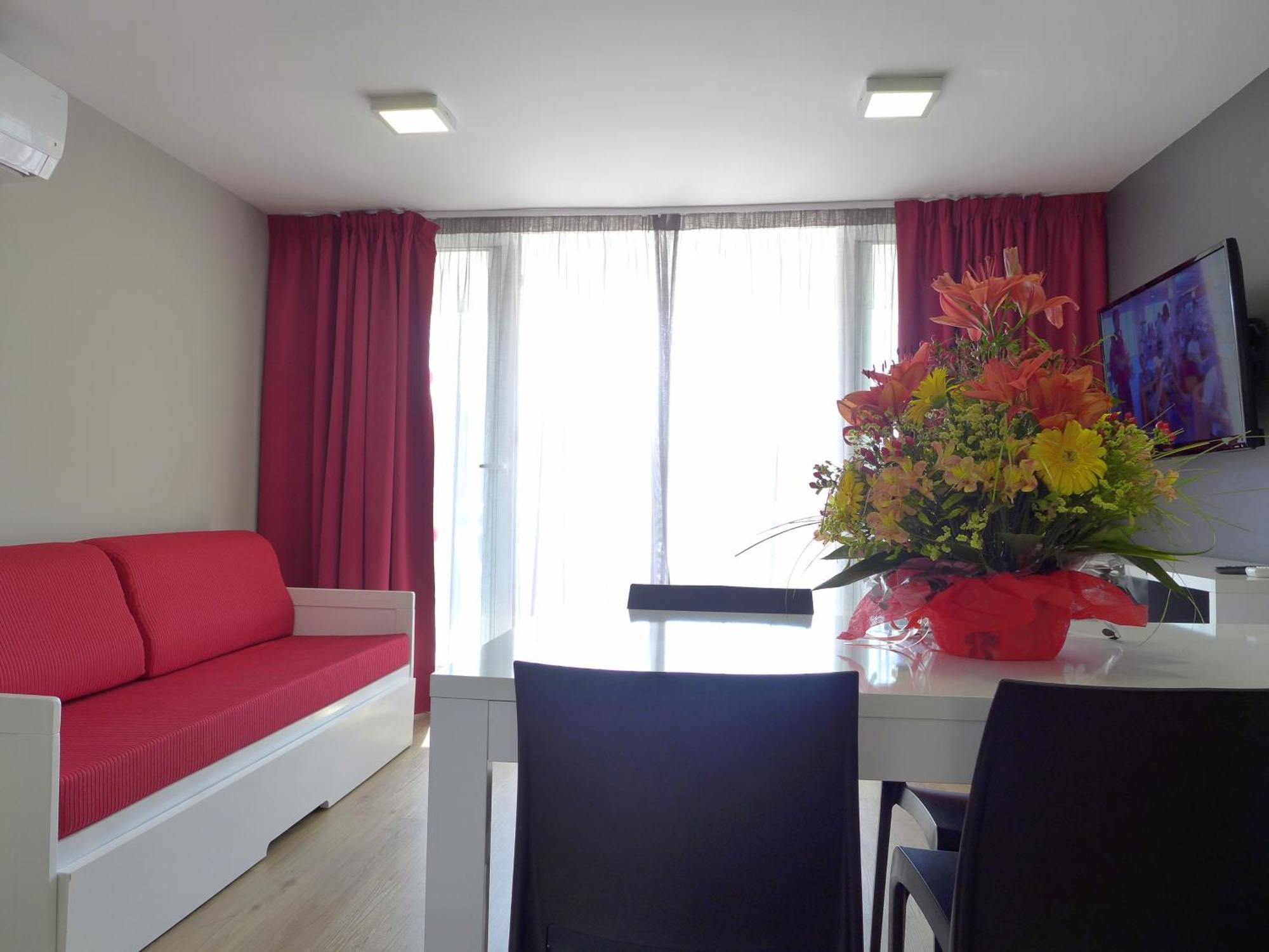 Rentalmar Navarra Family Suites 살루 객실 사진