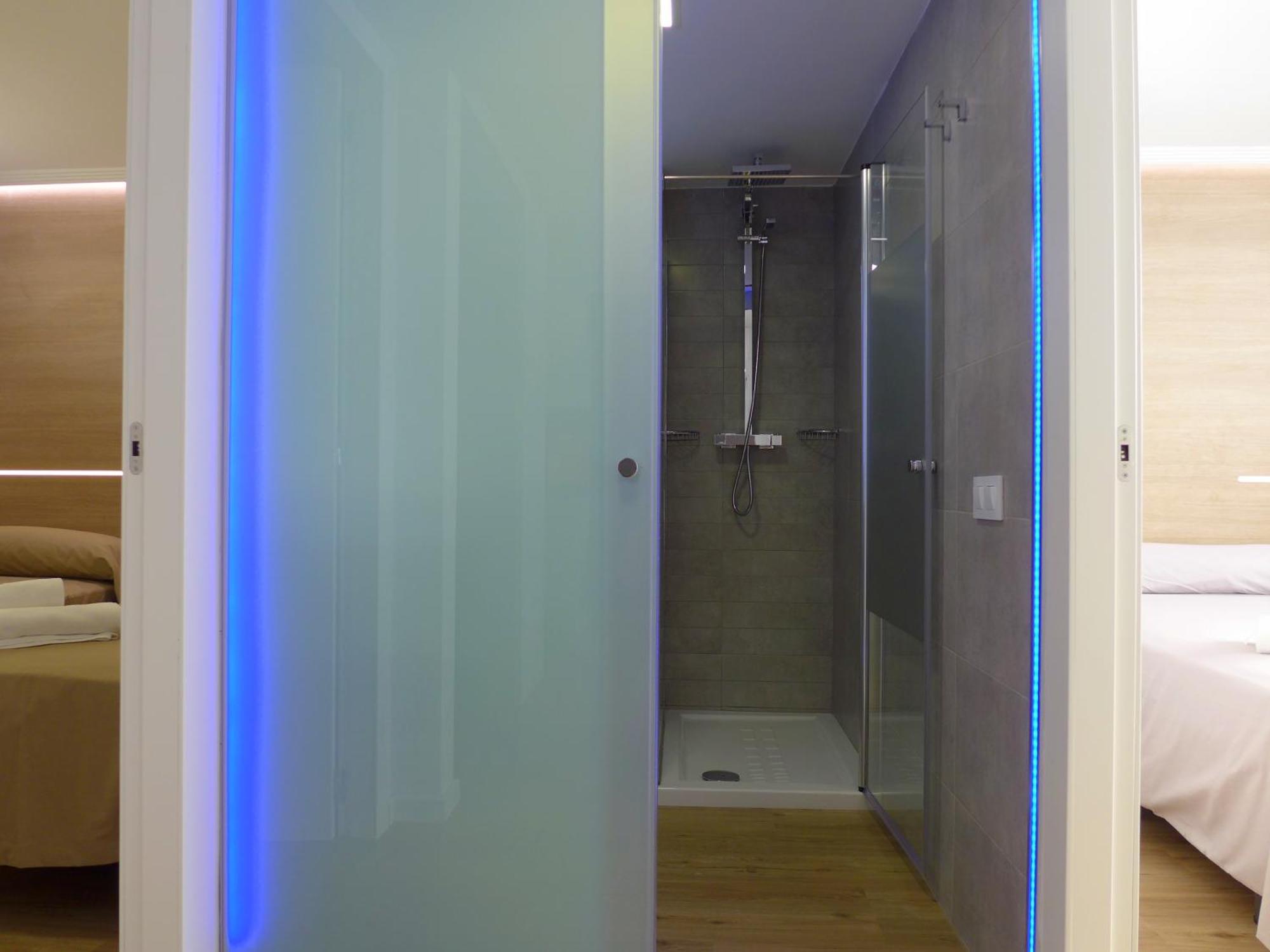 Rentalmar Navarra Family Suites 살루 객실 사진