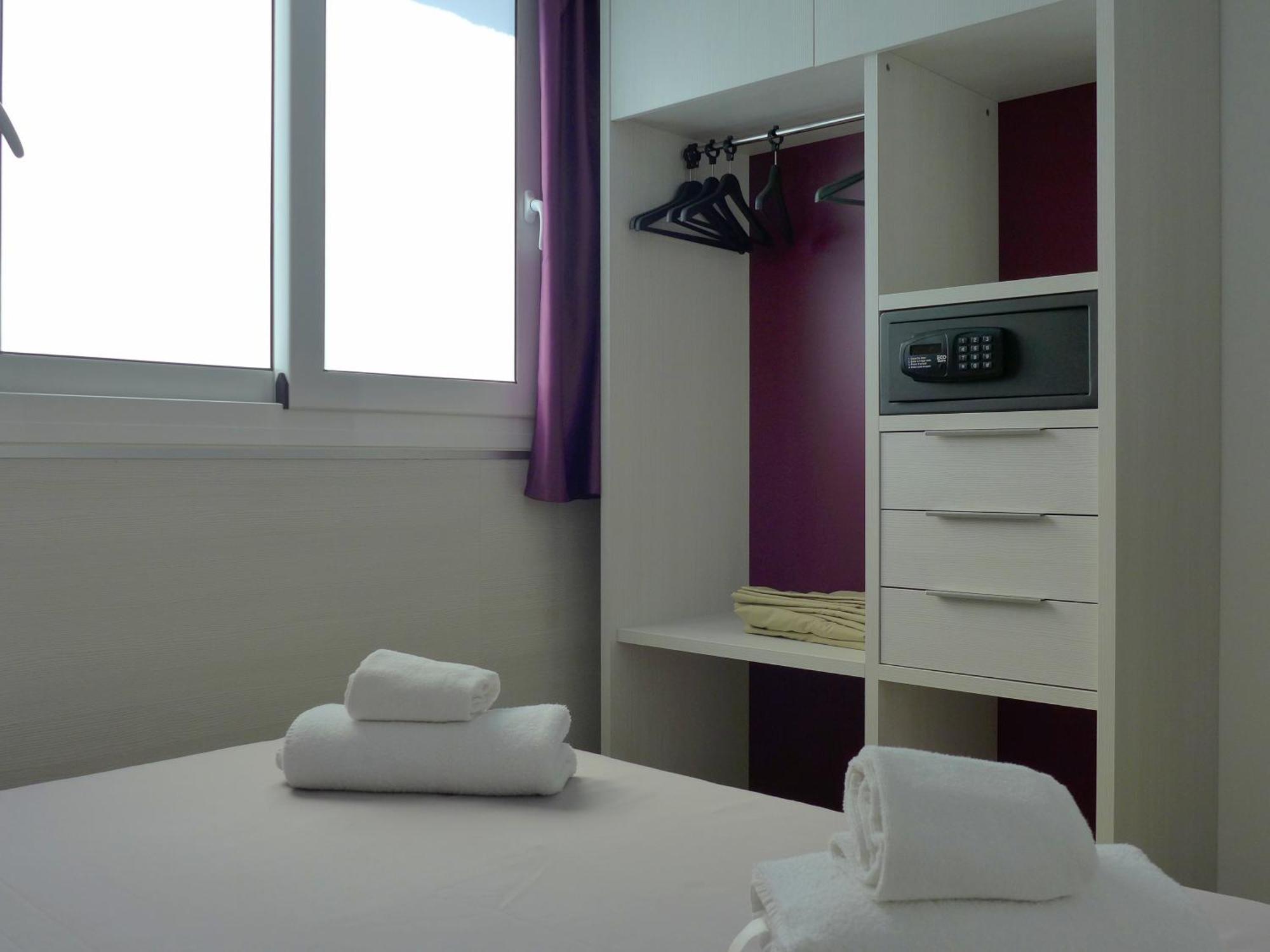 Rentalmar Navarra Family Suites 살루 객실 사진