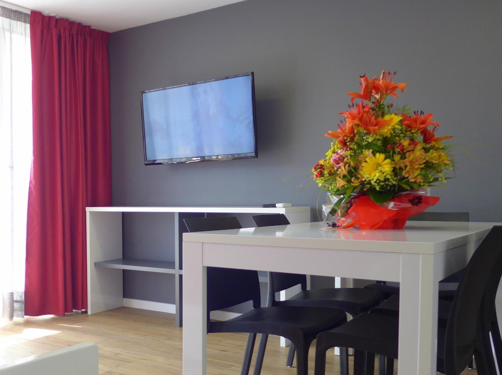 Rentalmar Navarra Family Suites 살루 객실 사진
