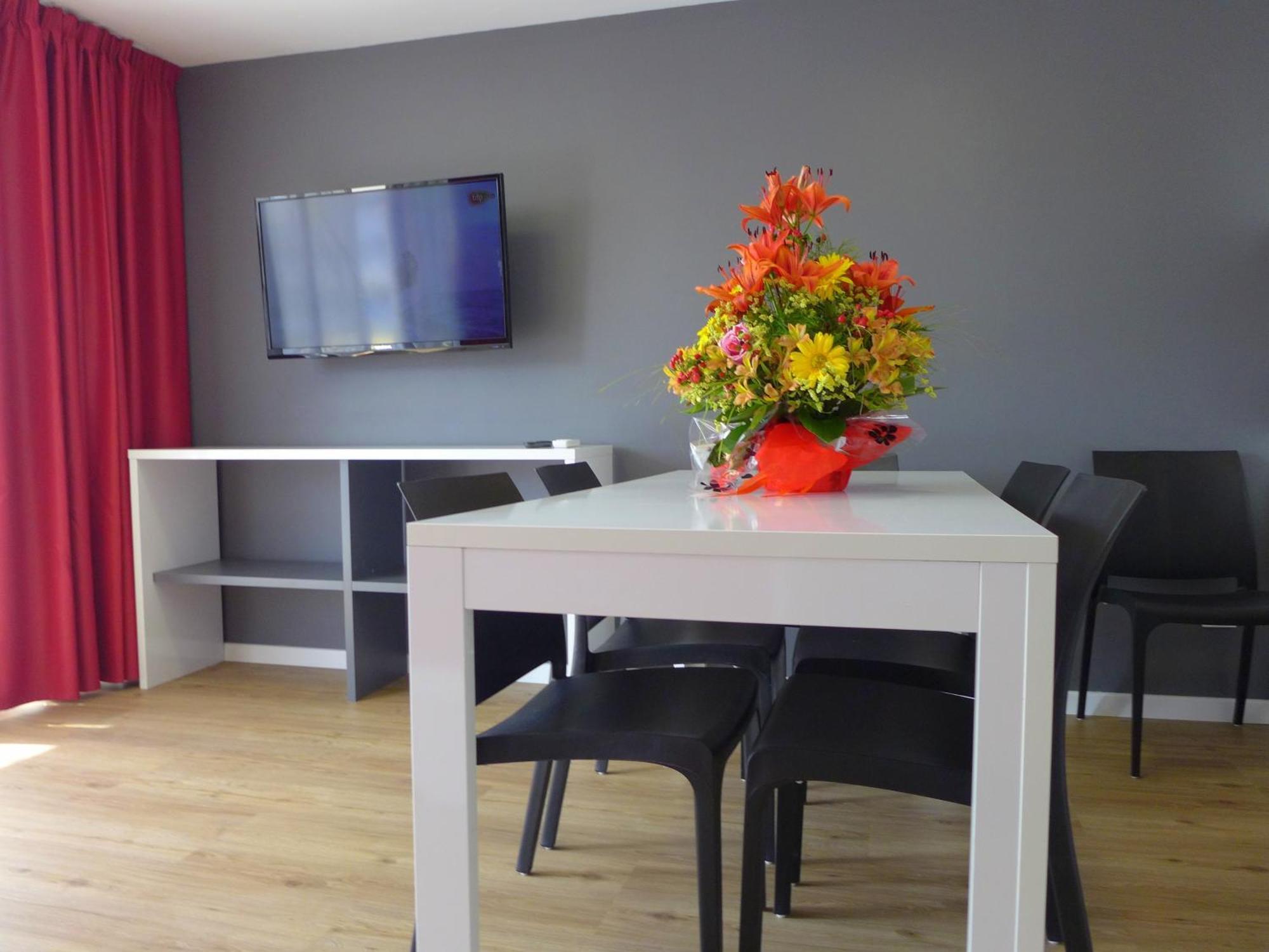 Rentalmar Navarra Family Suites 살루 객실 사진